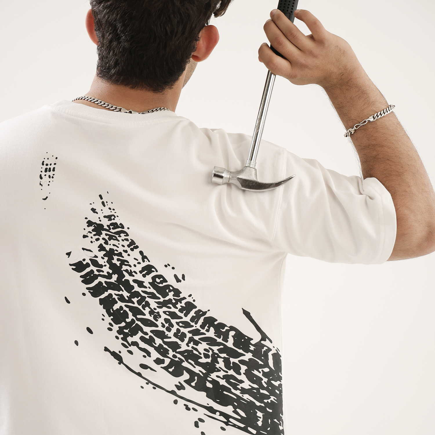 THE ALPHA TEE - Image 4